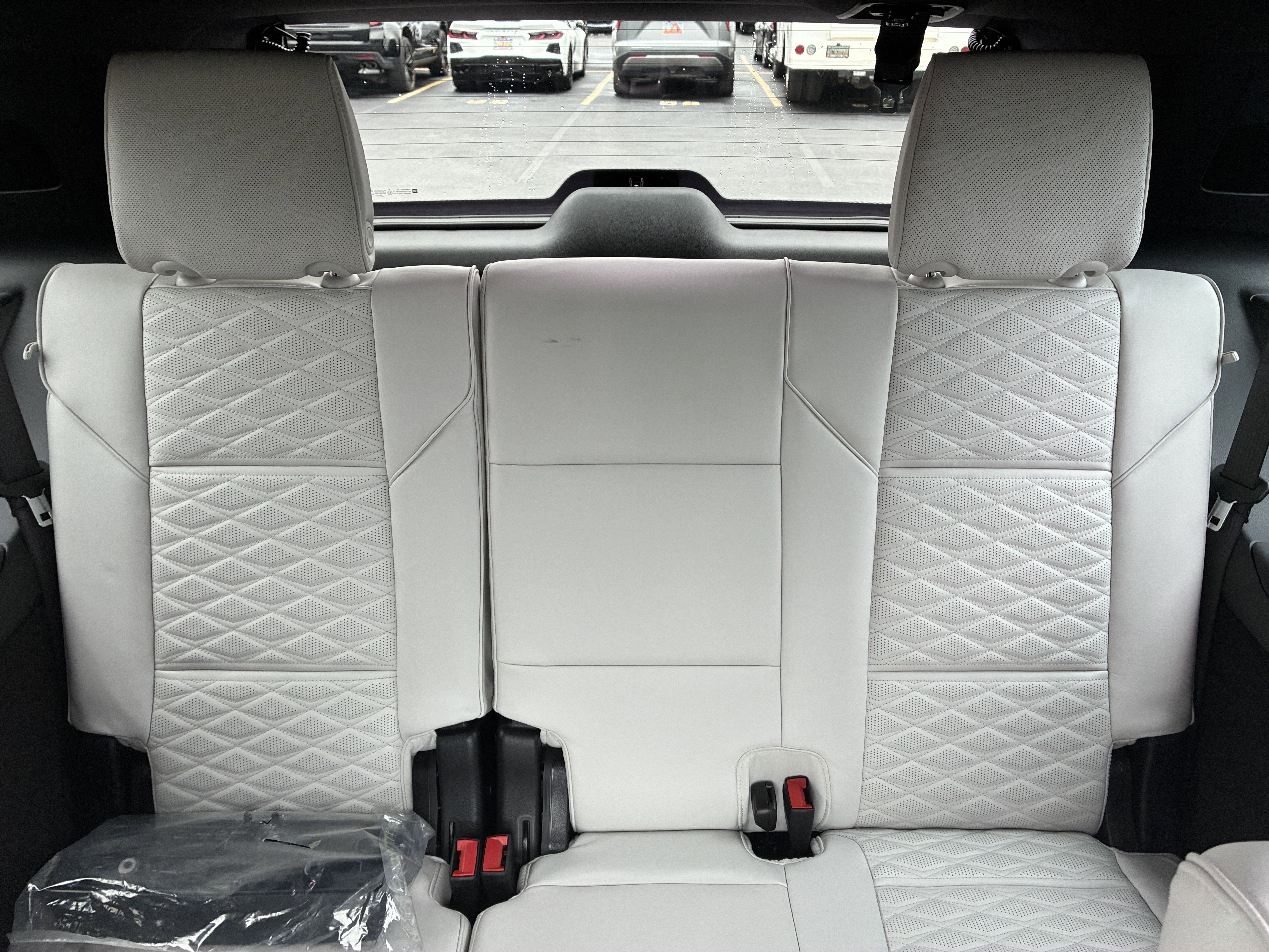 Used 2026 Cadillac Escalade Platinum Sport w/ LPO, Floor Liner Package AWD/4WD image 19