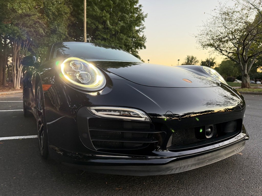Used 2015 Porsche 911 Turbo S image 17