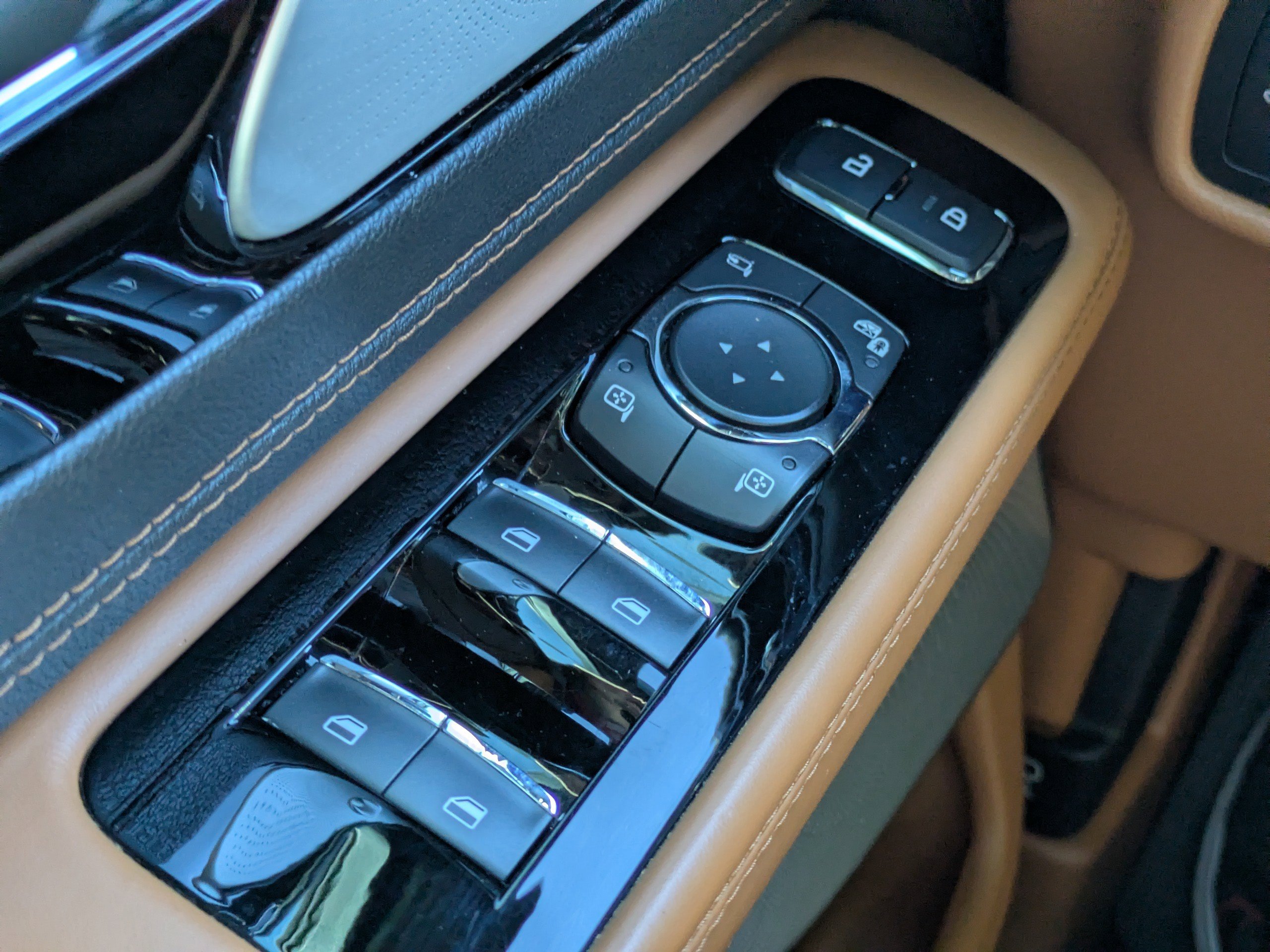 Used 2021 Lincoln Aviator Black Label w/ Dynamic Handling Package image 29