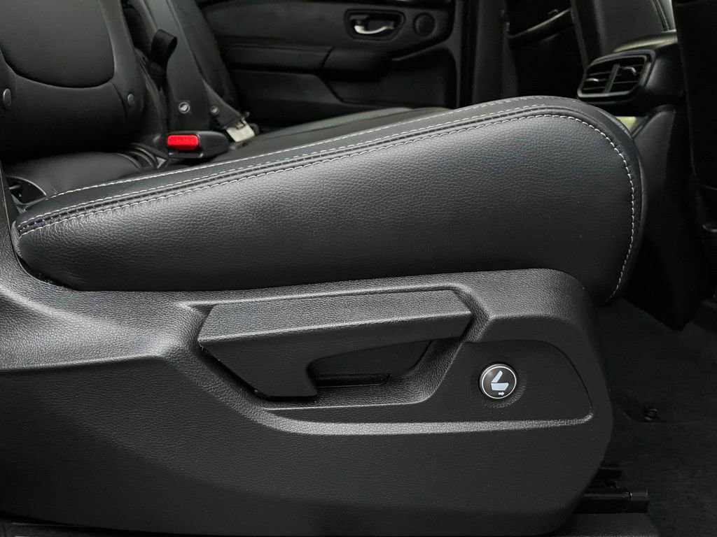 Certified 2024 Honda Pilot EX-L image 35