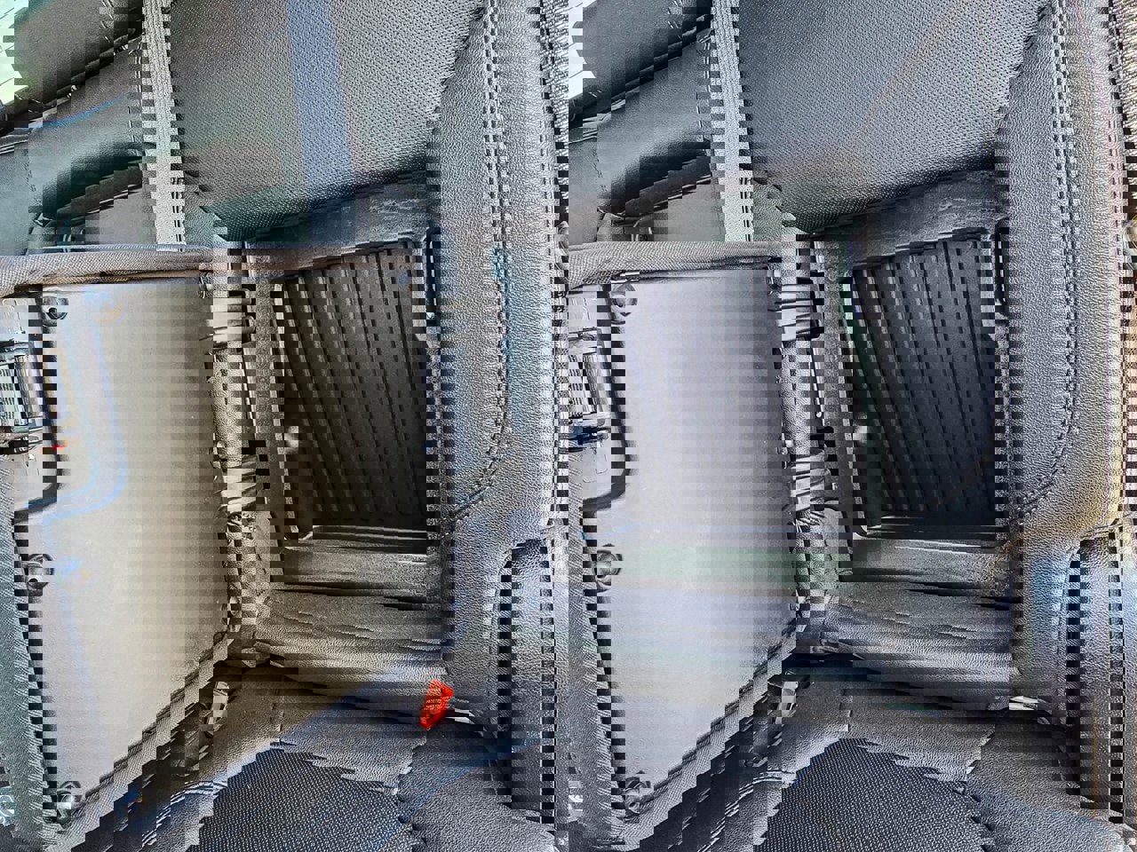 Used 2021 GMC Sierra 1500 SLT image 38