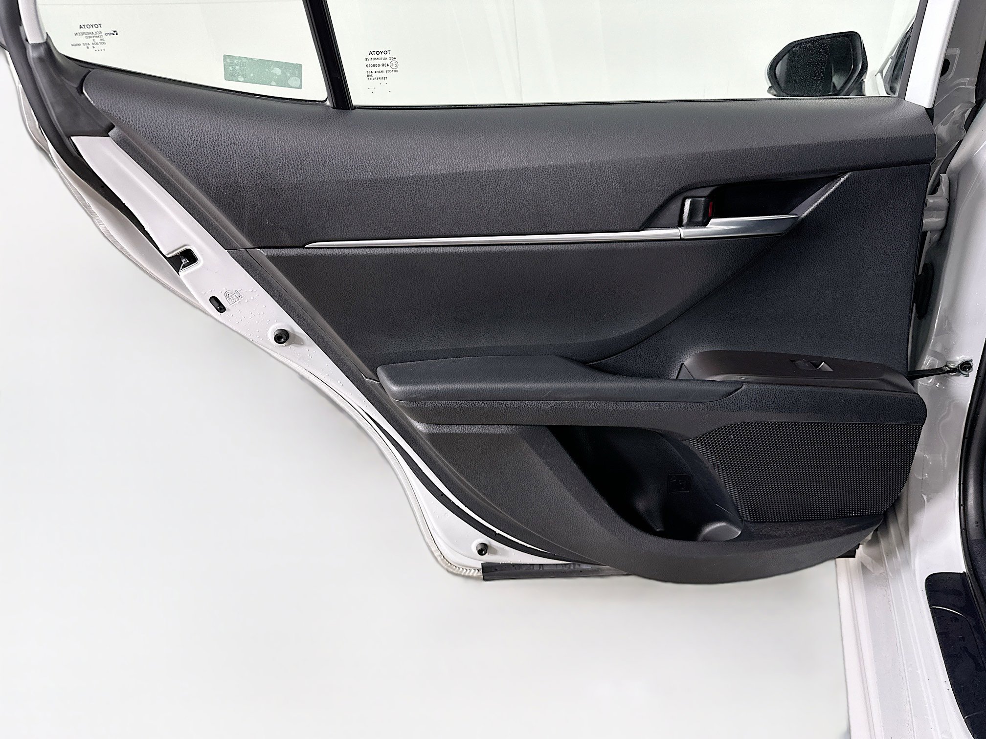 Used 2024 Toyota Camry SE image 25