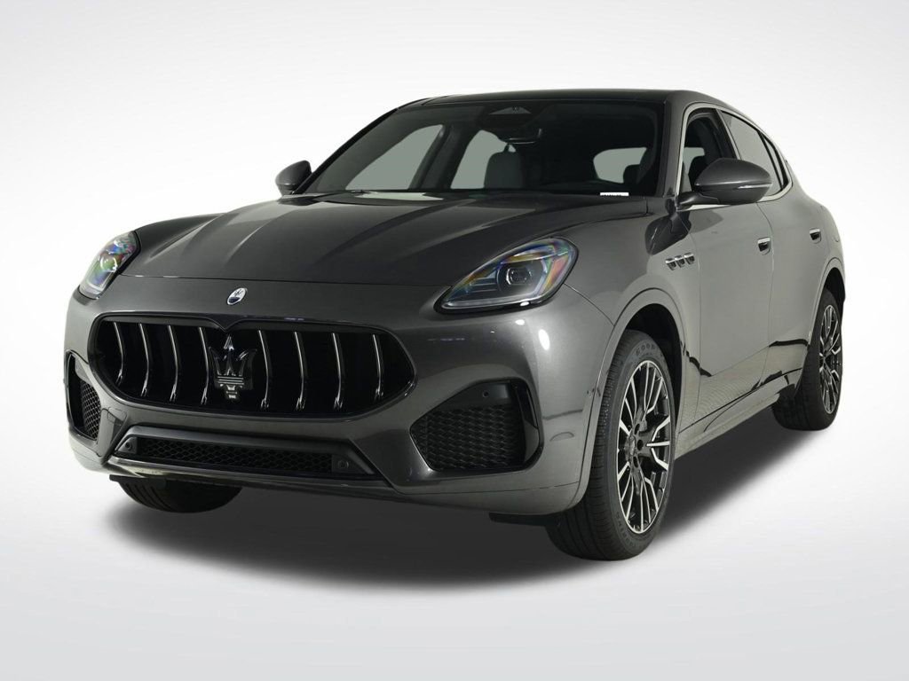 Used 2025 Maserati Grecale GT image 1