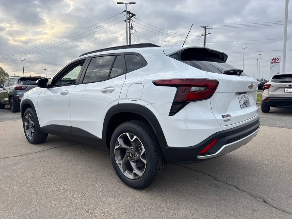 New 2026 Chevrolet Trax LT image 4