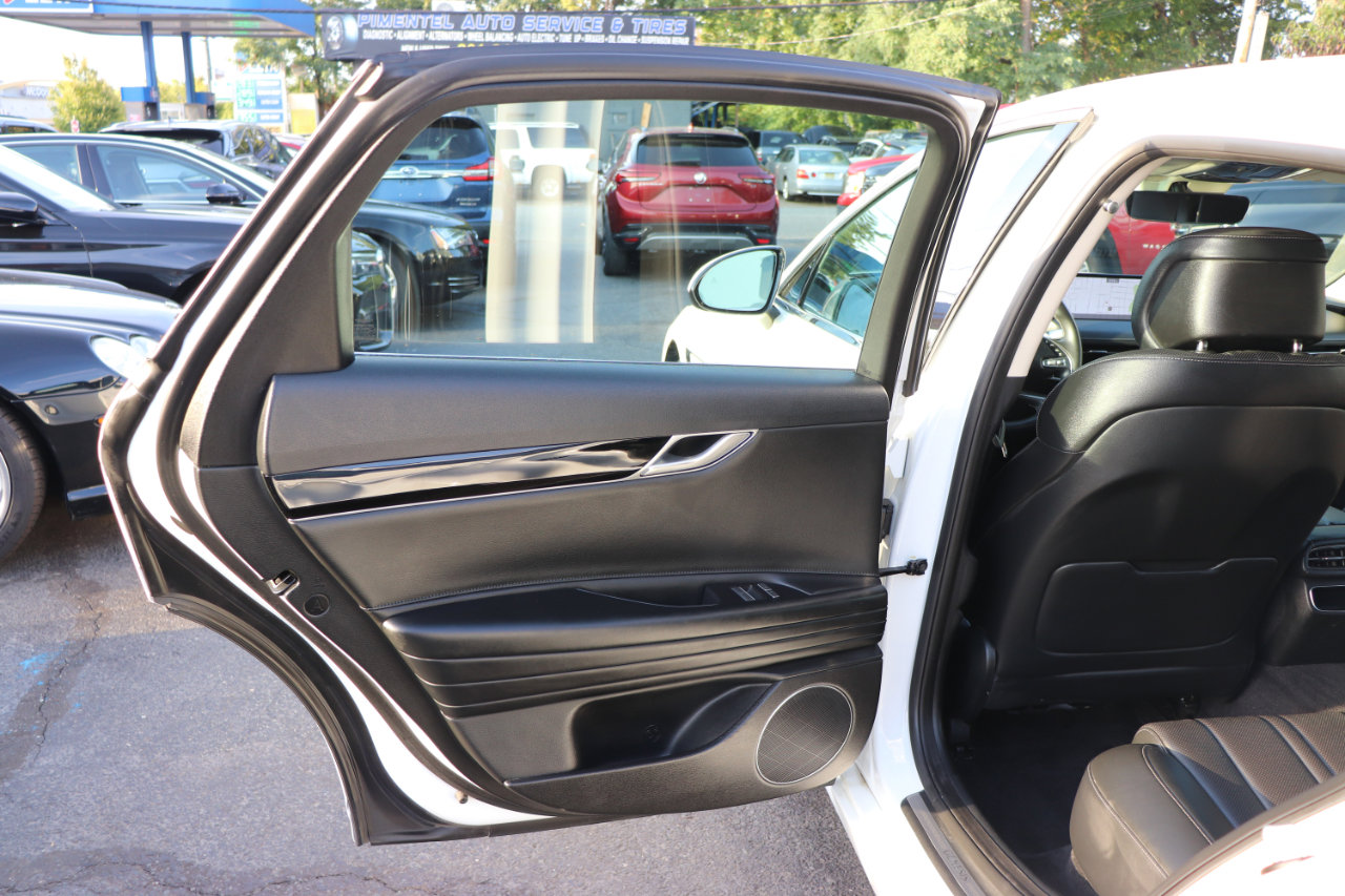 Used 2023 Genesis G80 2.5T image 22