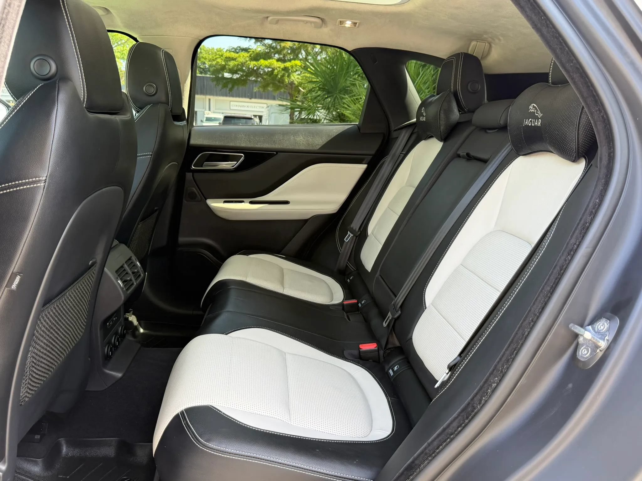 Used 2020 Jaguar F-PACE R-Sport AWD/4WD image 23