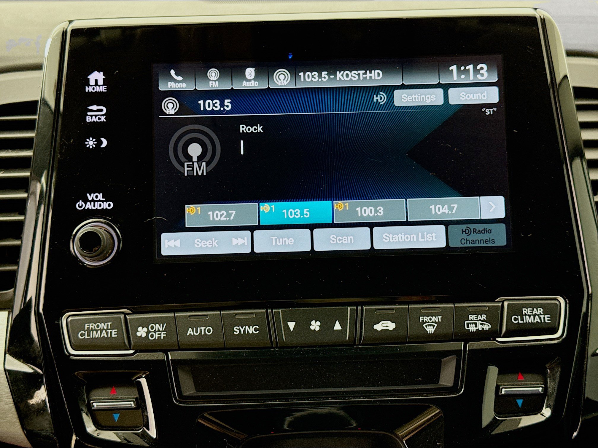 Used 2023 Honda Odyssey EX-L image 16