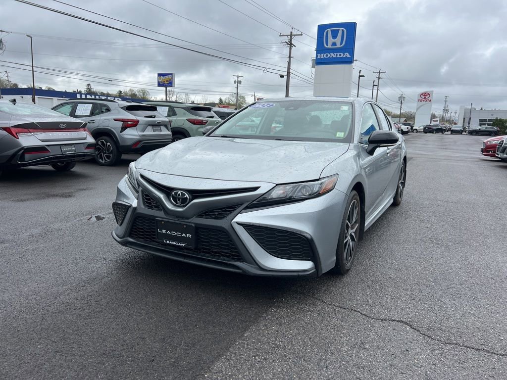 Used 2024 Toyota Camry SE w/ Cold Weather Package