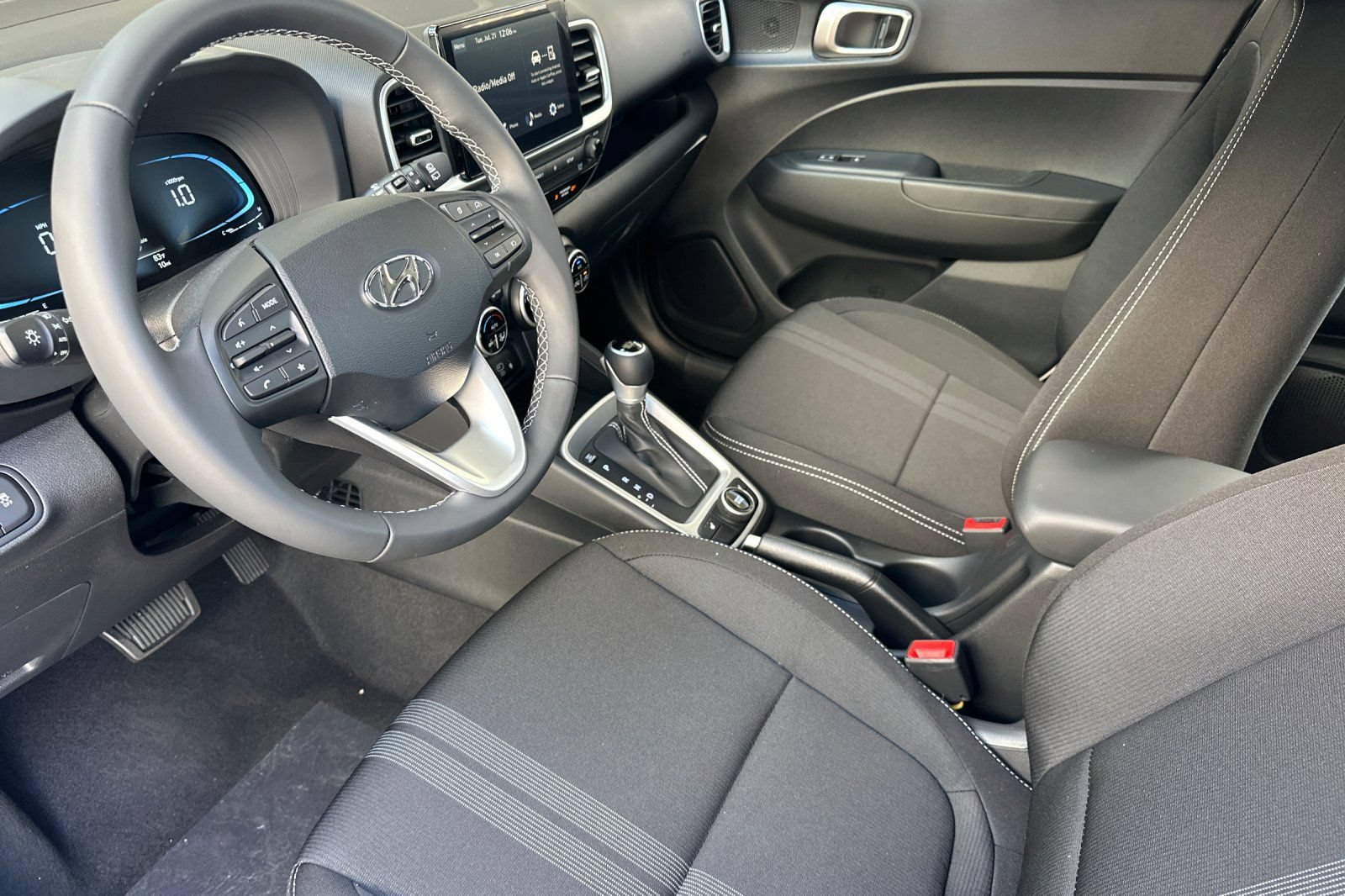 New 2026 Hyundai Venue SEL FWD image 11