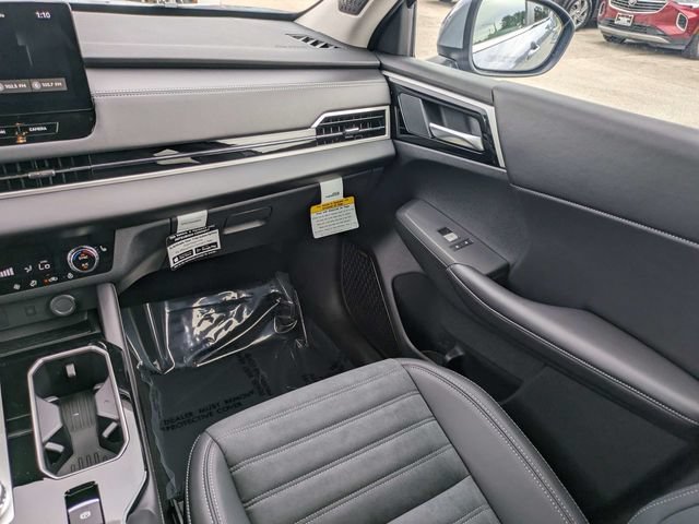 New 2026 Mitsubishi Outlander SE FWD image 17