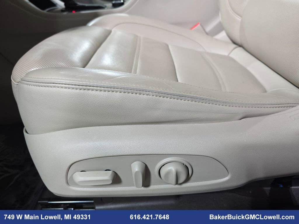 Used 2019 GMC Acadia Denali w/ Technology Package image 28