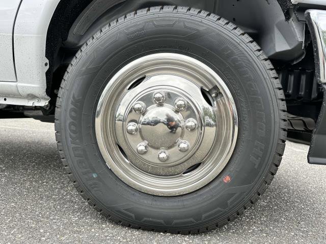 New 2026 Ford E-350 and Econoline 350 Super Duty w/ Power Equipment Group RWD image 7