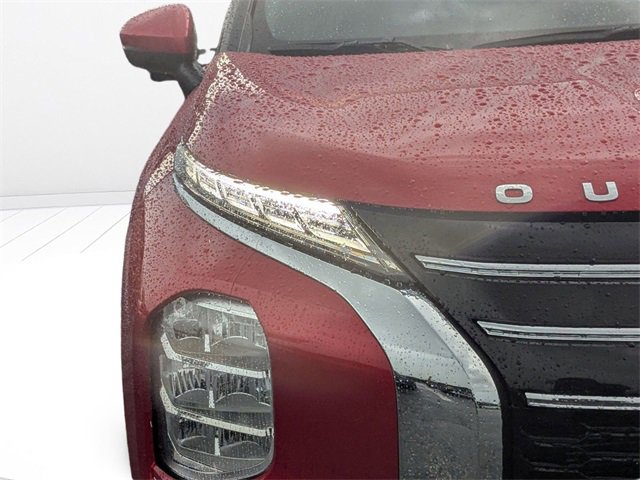 New 2025 Mitsubishi Outlander SEL image 9