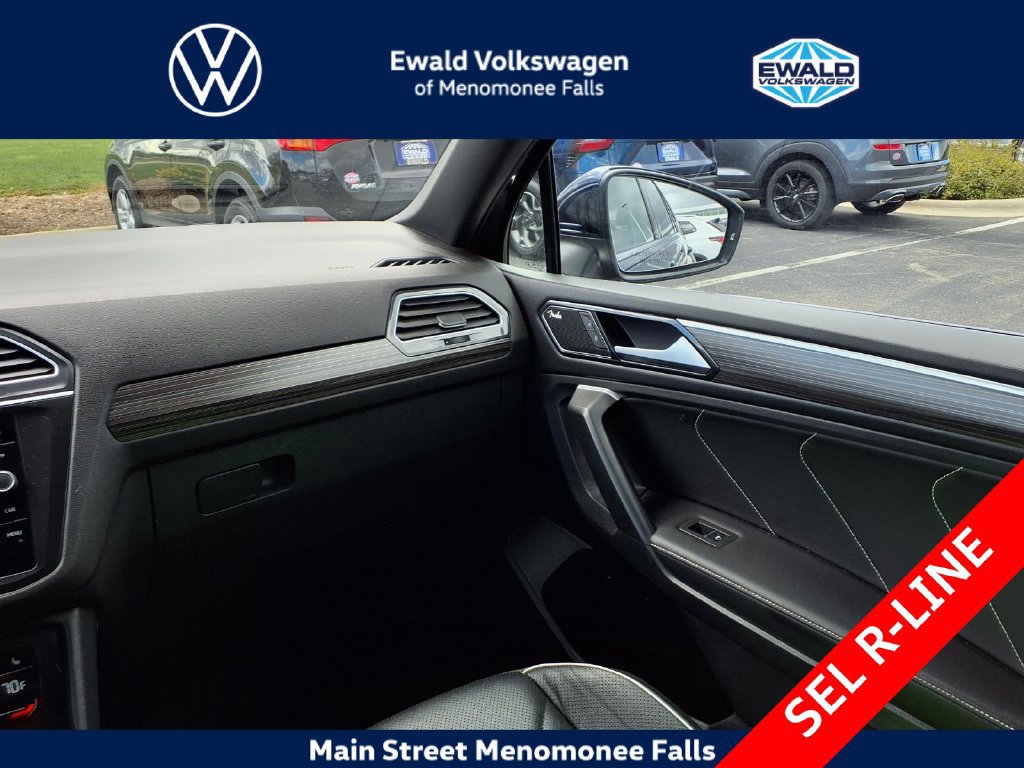 Used 2024 Volkswagen Tiguan SEL R-Line AWD/4WD image 26