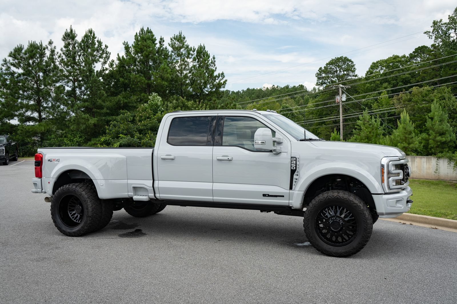 Used 2026 Ford F450 Lariat AWD/4WD image 27
