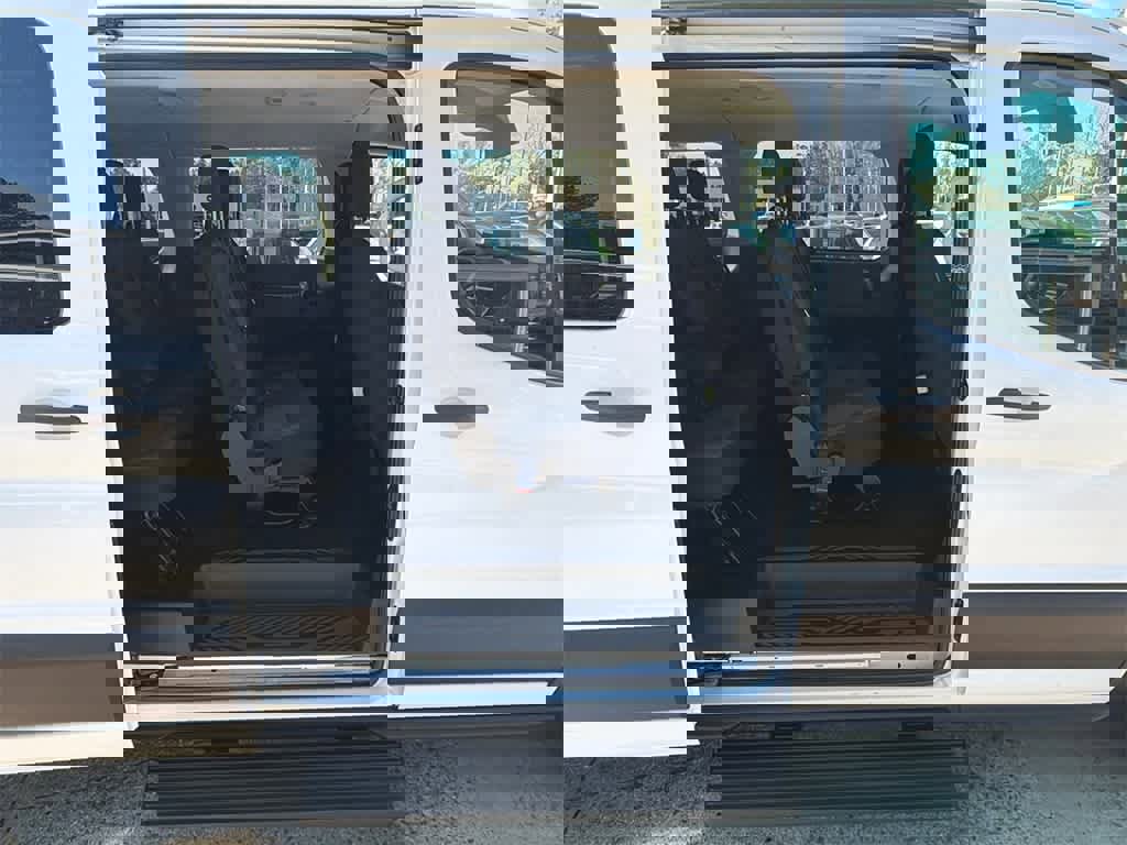 Used 2023 Ford Transit 350 XLT image 14