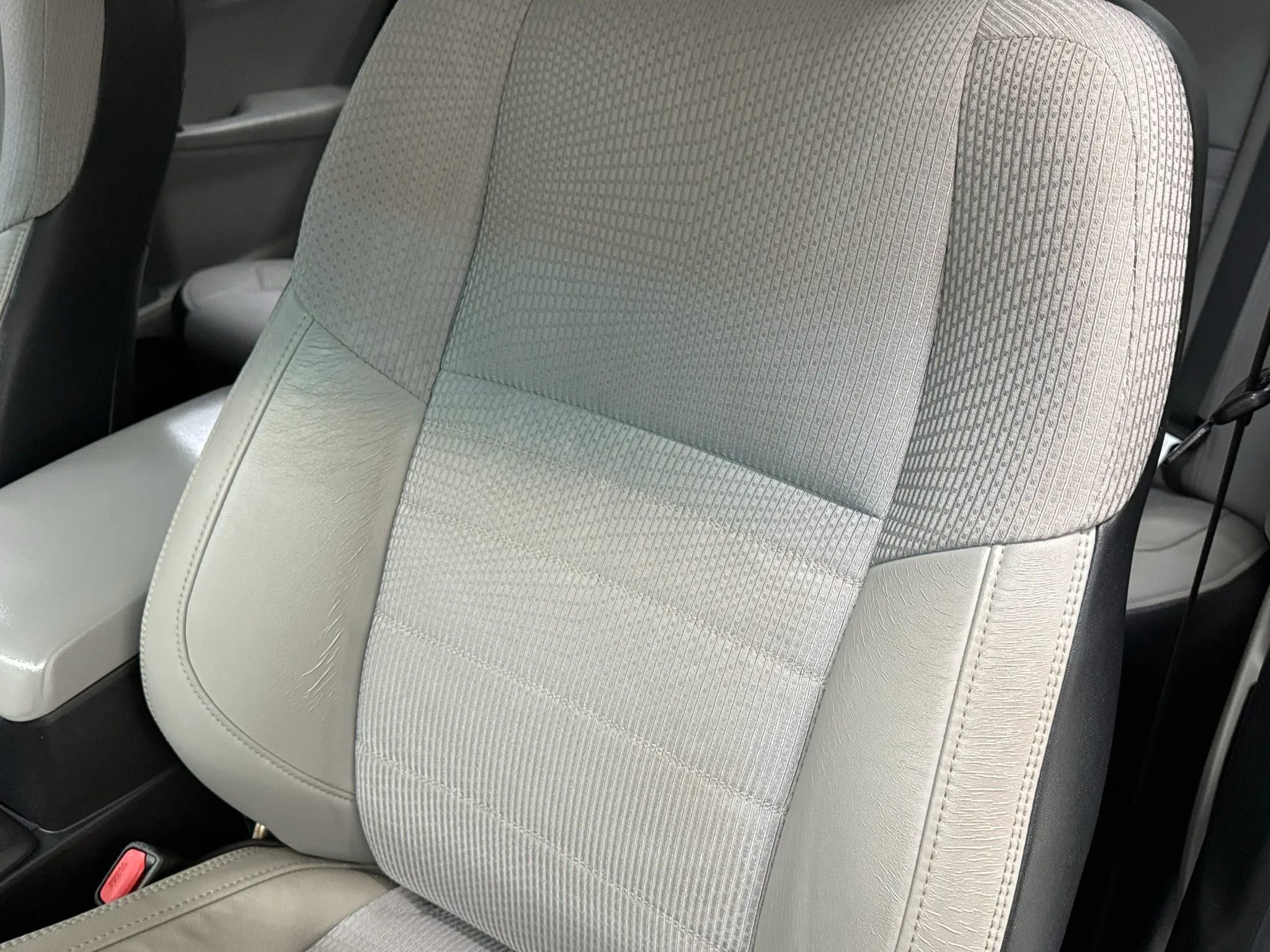 Used 2017 Toyota Camry SE FWD image 33