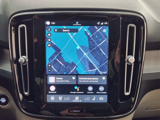 New 2026 Volvo XC40 B4 Plus w/ Protection Package Premier image 16