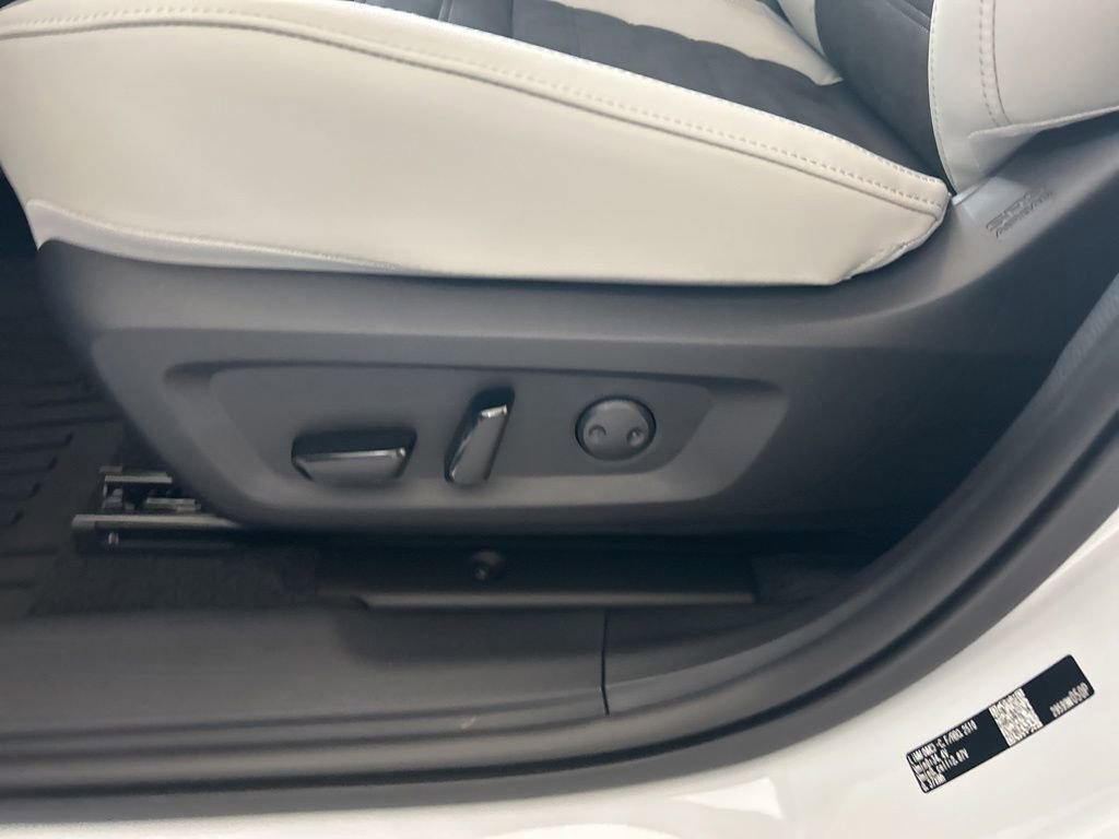 New 2026 Mitsubishi Outlander SE image 41