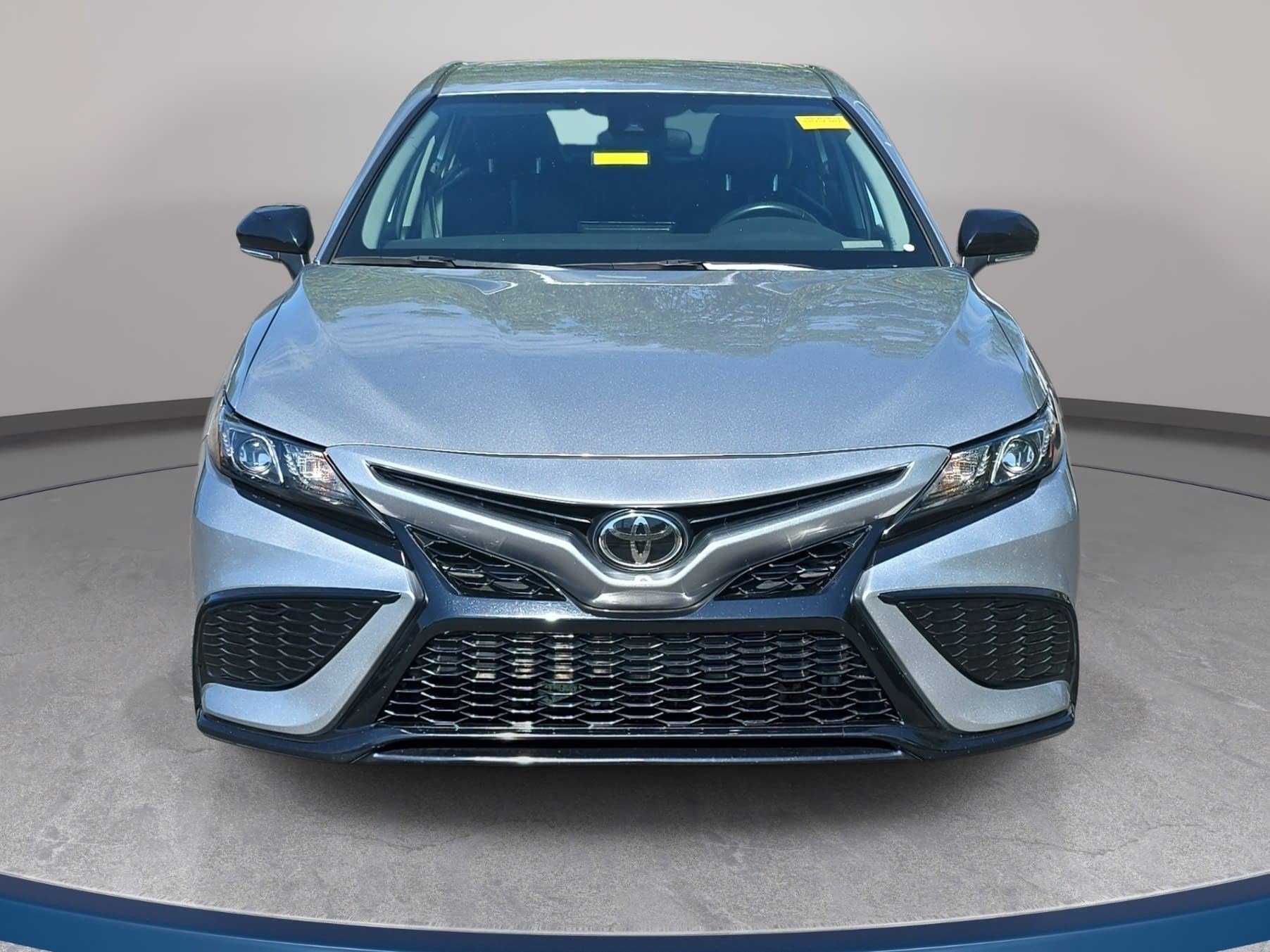 Used 2023 Toyota Camry SE FWD video 2