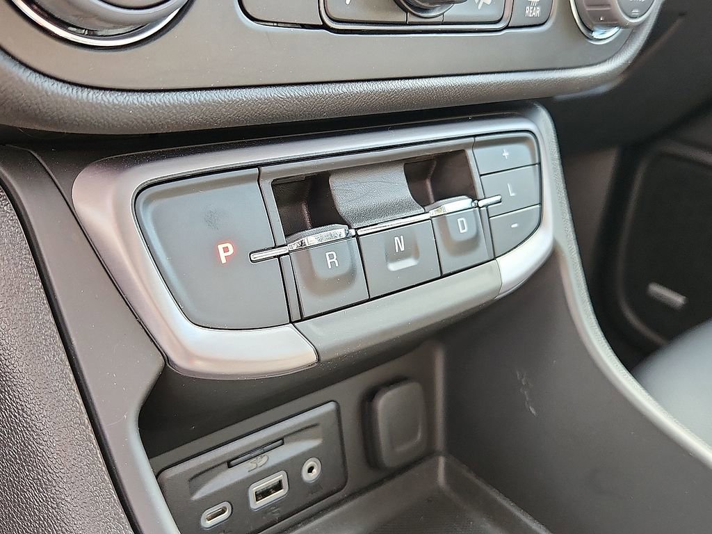 Used 2024 GMC Terrain AT4 w/ Infotainment Package II image 16
