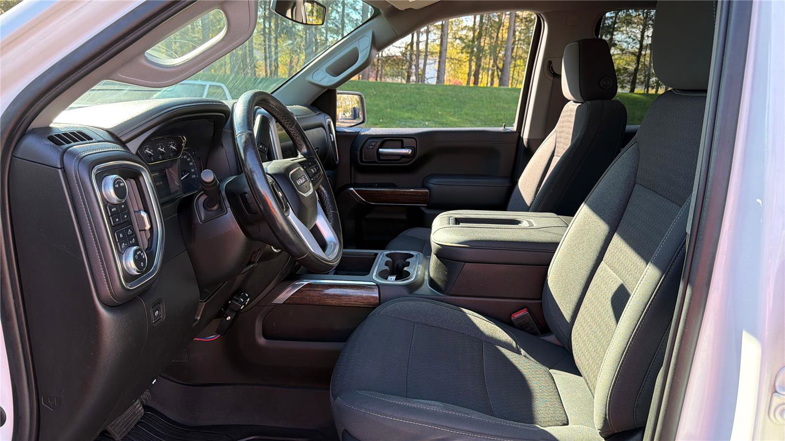 Used 2021 GMC Sierra 1500 Elevation AWD/4WD image 10