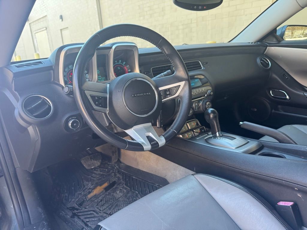 Used 2010 Chevrolet Camaro SS image 13