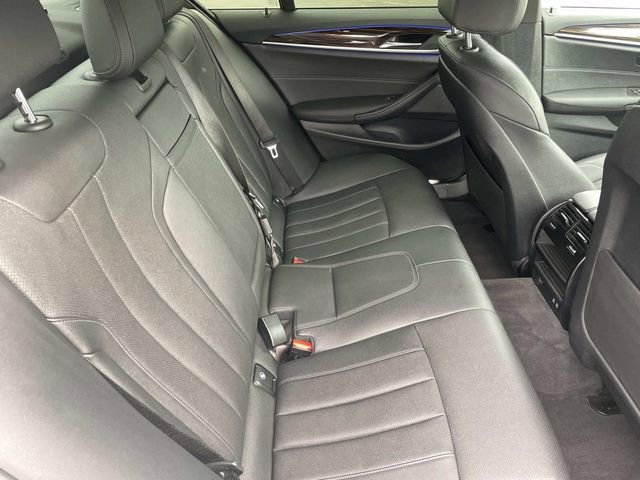Used 2021 BMW 530i w/ M Sport Package image 23