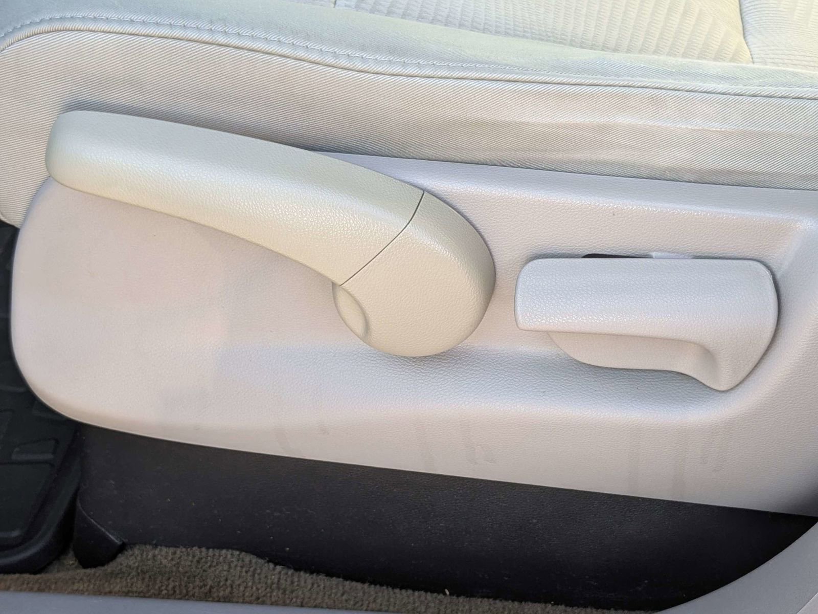 Used 2015 Honda Pilot LX image 19