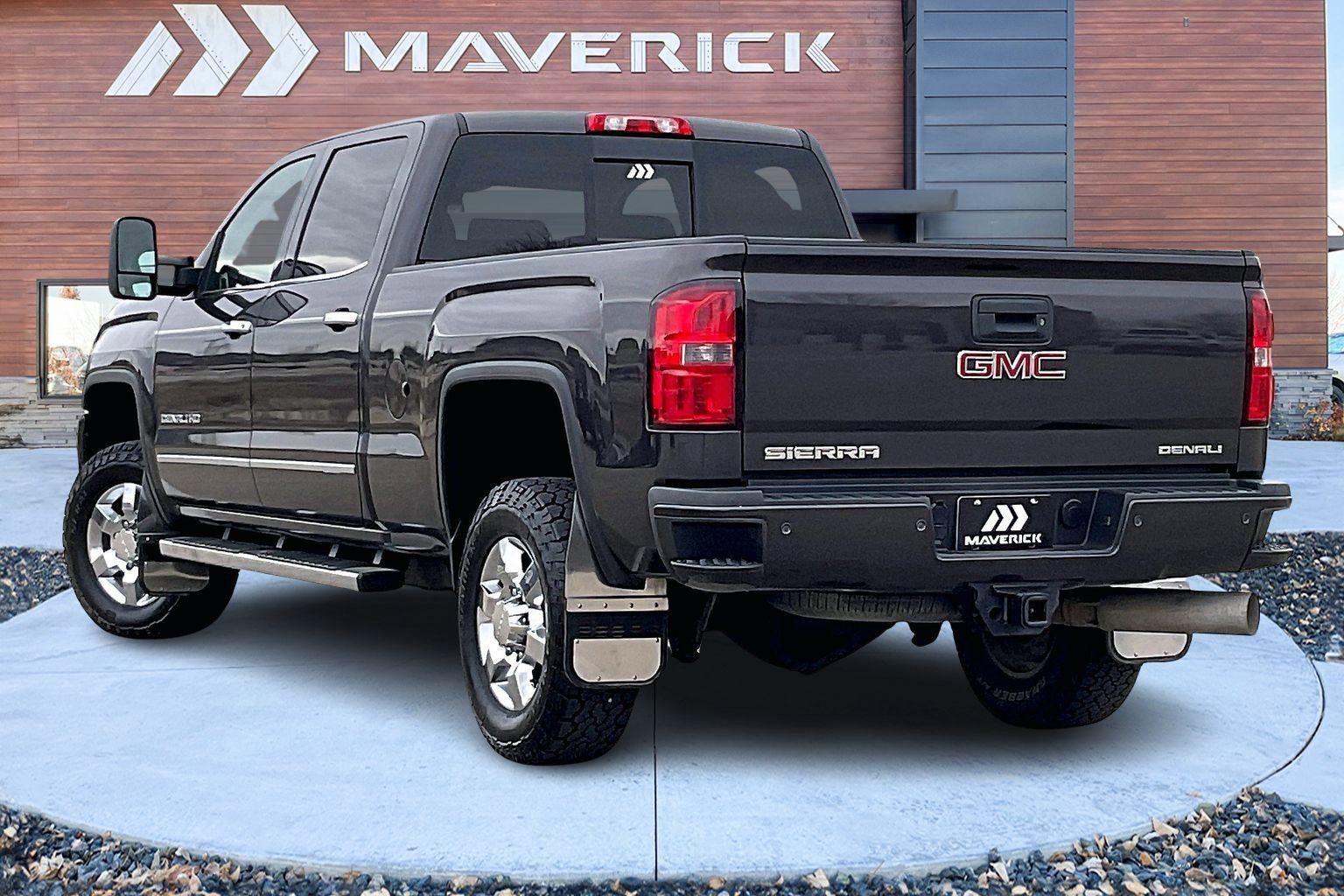 Used 2015 GMC Sierra 2500 Denali image 4