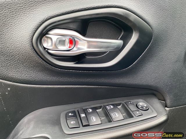 Certified 2021 Jeep Cherokee Trailhawk w/ Trailer Tow Group image 23