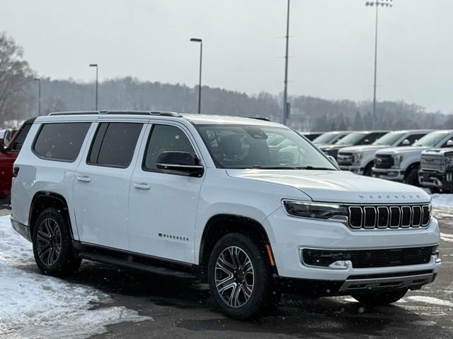 Used 2024 Jeep Wagoneer L Series II w/ Flexible Seating Group image 38