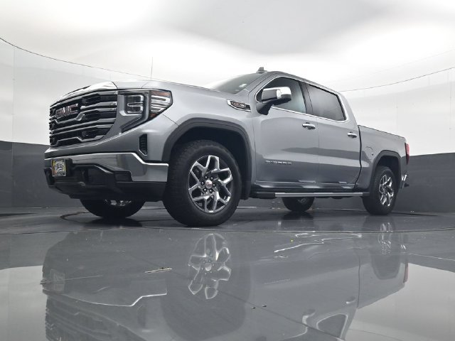 Used 2023 GMC Sierra 1500 SLT w/ SLT Premium Package AWD/4WD image 21
