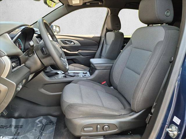 Used 2023 Chevrolet Traverse LT FWD image 15
