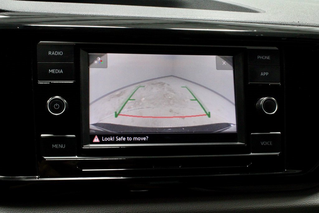 Used 2024 Volkswagen Taos S image 2