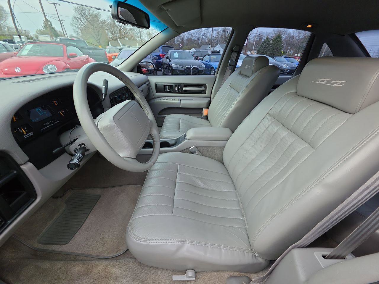 Used 1995 Chevrolet Impala SS image 3