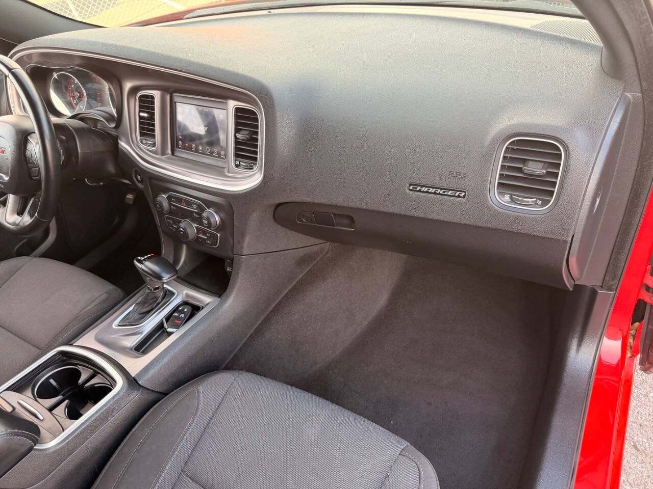 Used 2022 Dodge Charger SXT RWD image 35