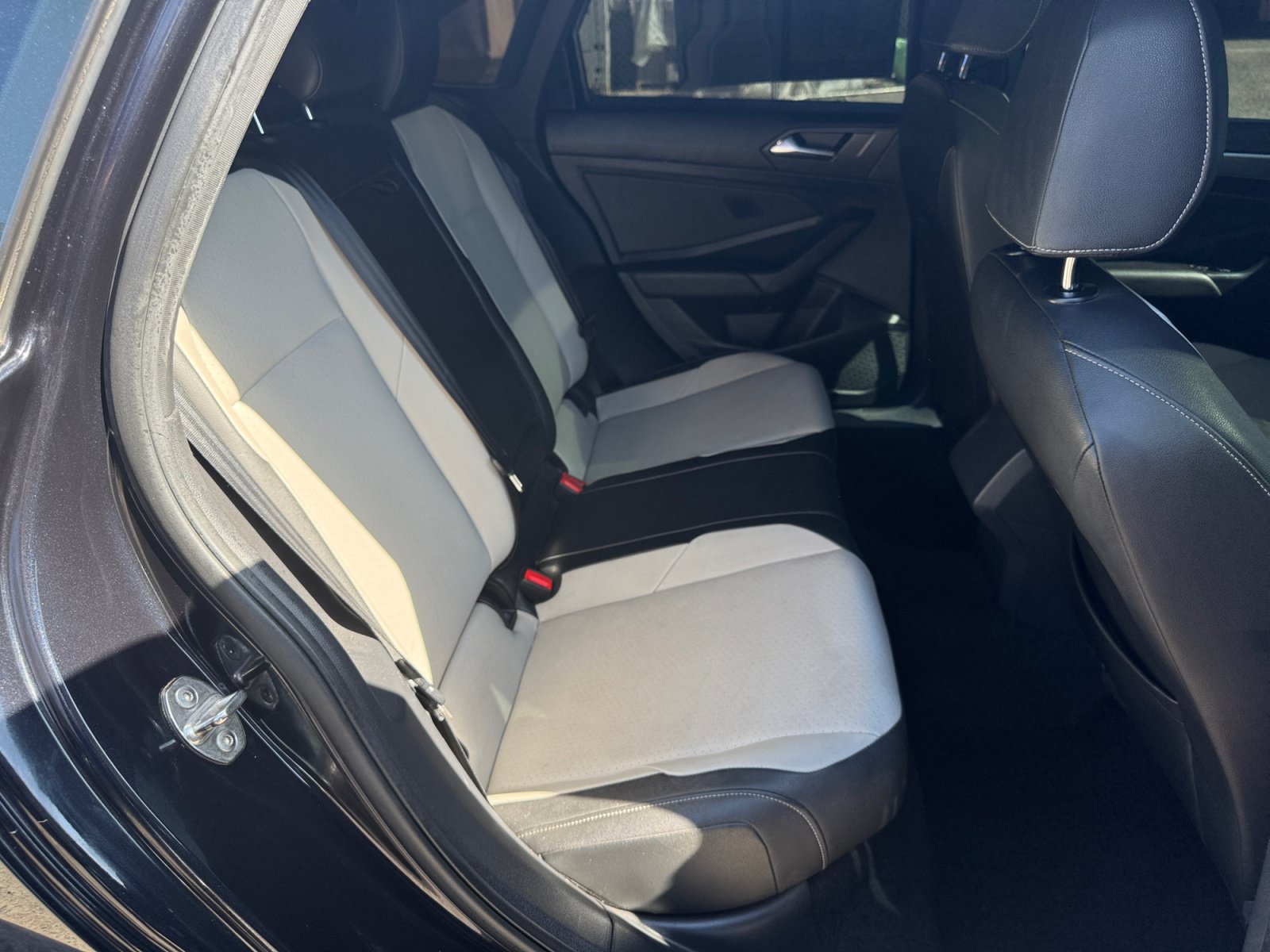 Used 2020 Volkswagen Jetta R-Line FWD image 30