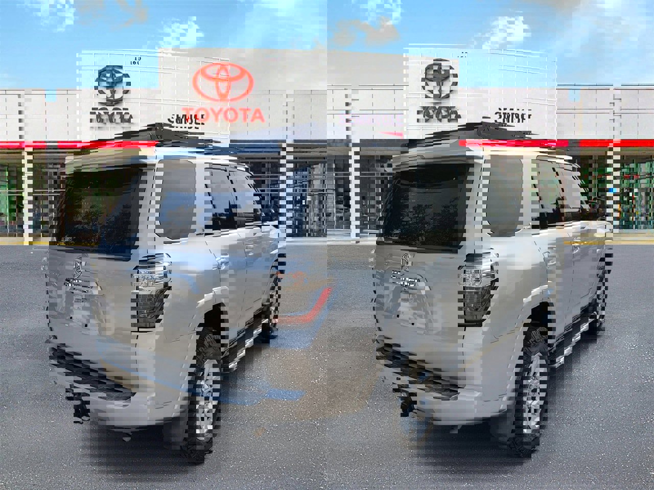 Used 2014 Toyota 4Runner SR5 image 3