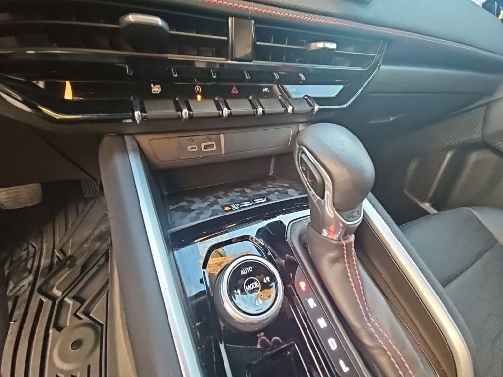 Certified 2024 Chevrolet Colorado Z71 w/ Z71 Convenience Package 2 image 29