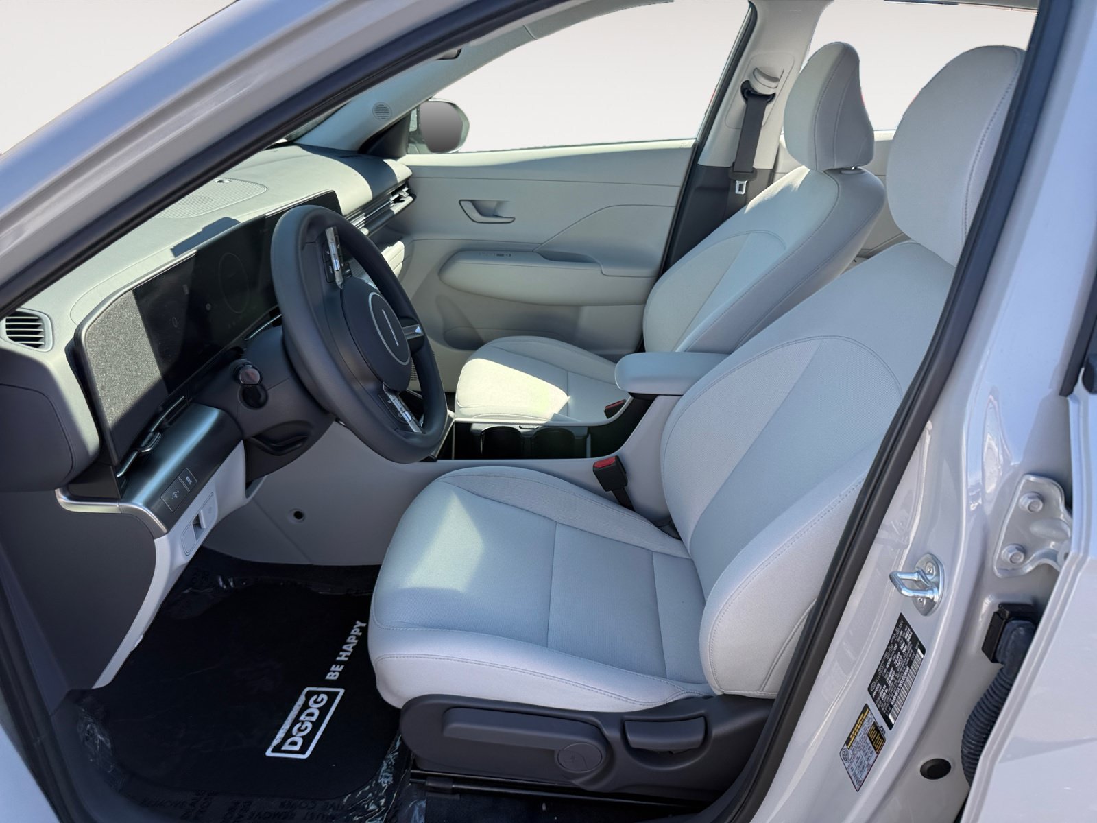 Certified 2025 Hyundai Kona SE FWD image 10