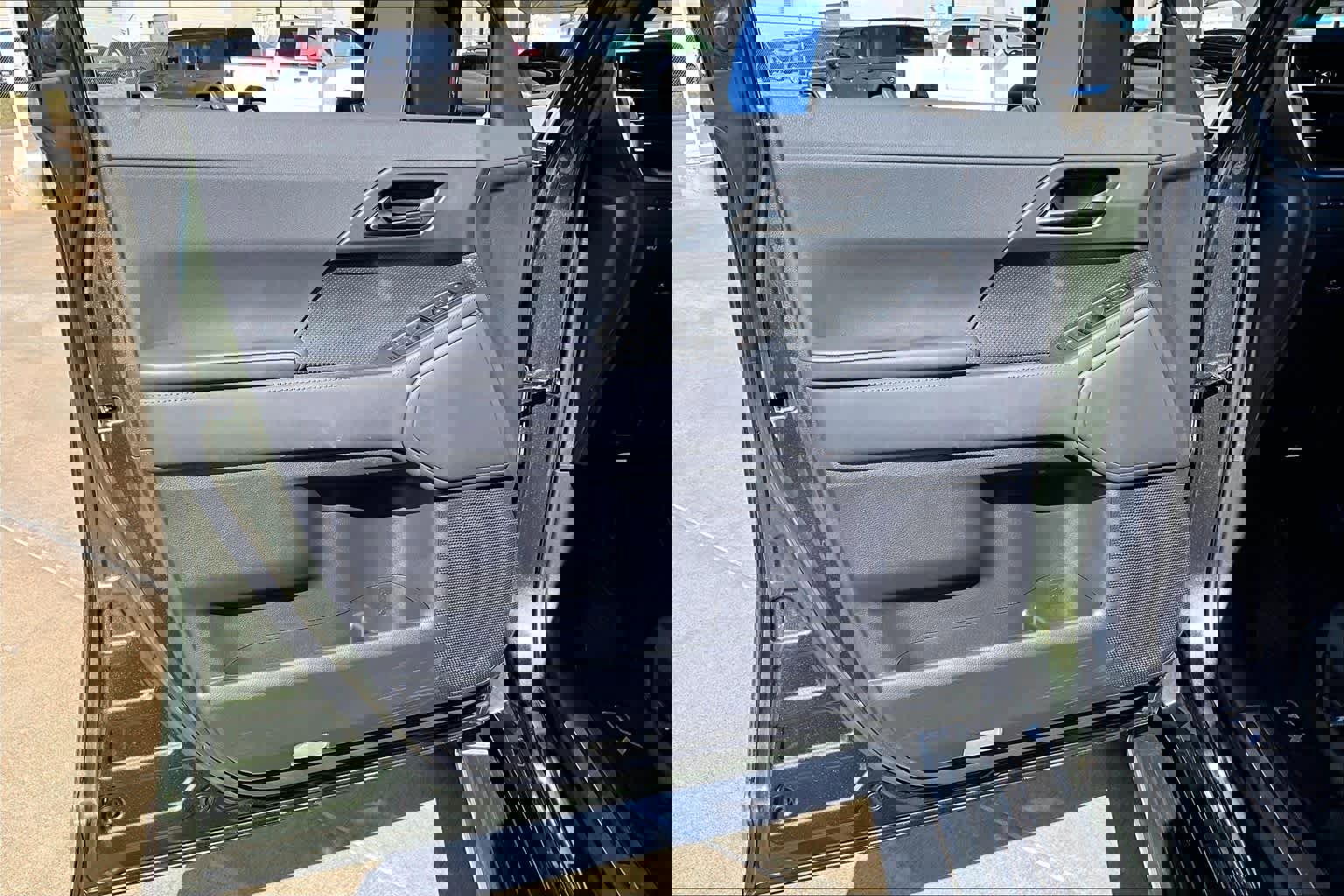 Used 2025 Lexus GX 550 w/ Accessory Package (2T) image 25