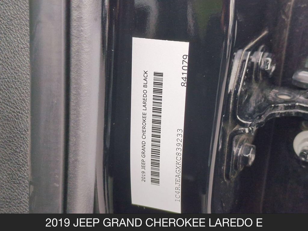Used 2019 Jeep Grand Cherokee Laredo RWD image 25
