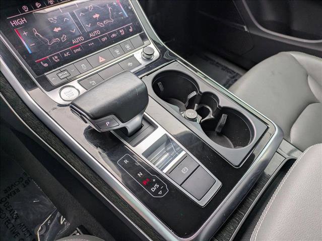 Used 2019 Audi Q8 Premium Plus w/ Premium Plus image 13