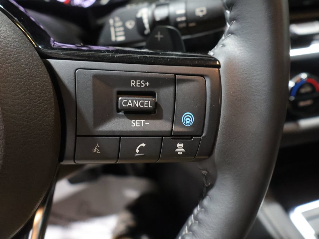 Used 2023 Nissan Pathfinder SL w/ SL Premium Package AWD/4WD image 36
