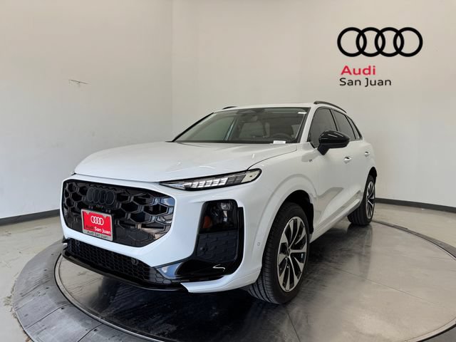 New 2026 Audi Q3 quattro 2.0T AWD/4WD image 3
