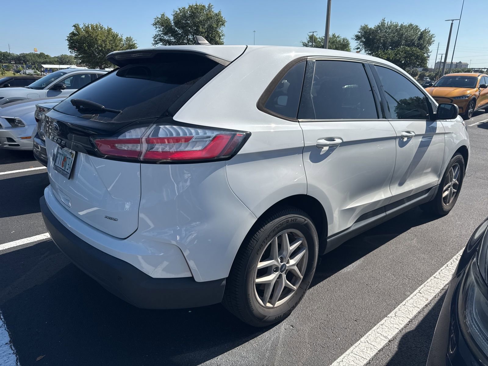 Used 2022 Ford Edge SE AWD/4WD image 7