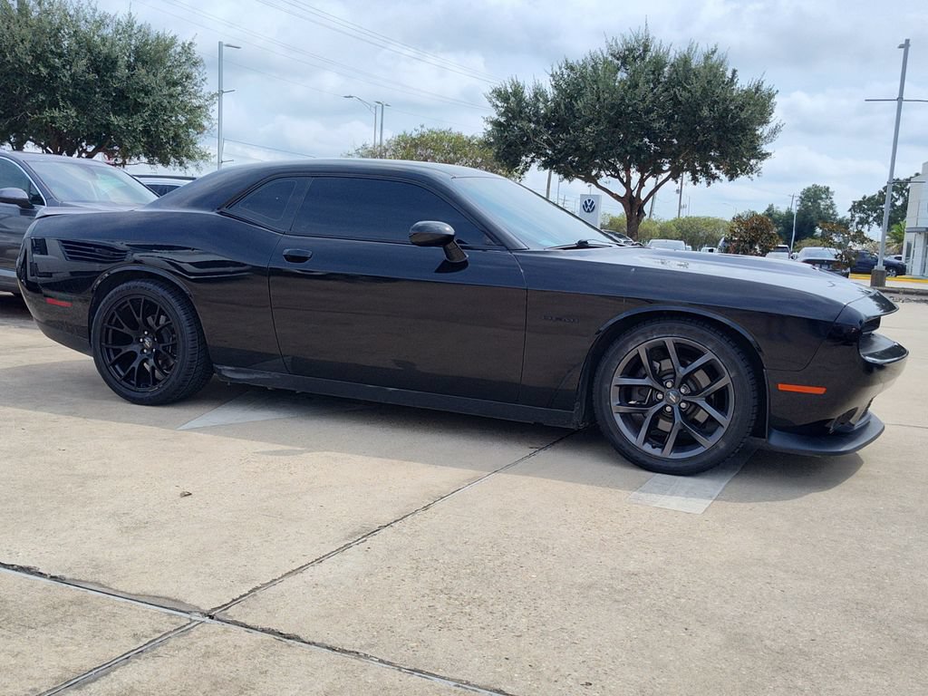 Used 2021 Dodge Challenger R/T w/ Blacktop Package RWD image 11