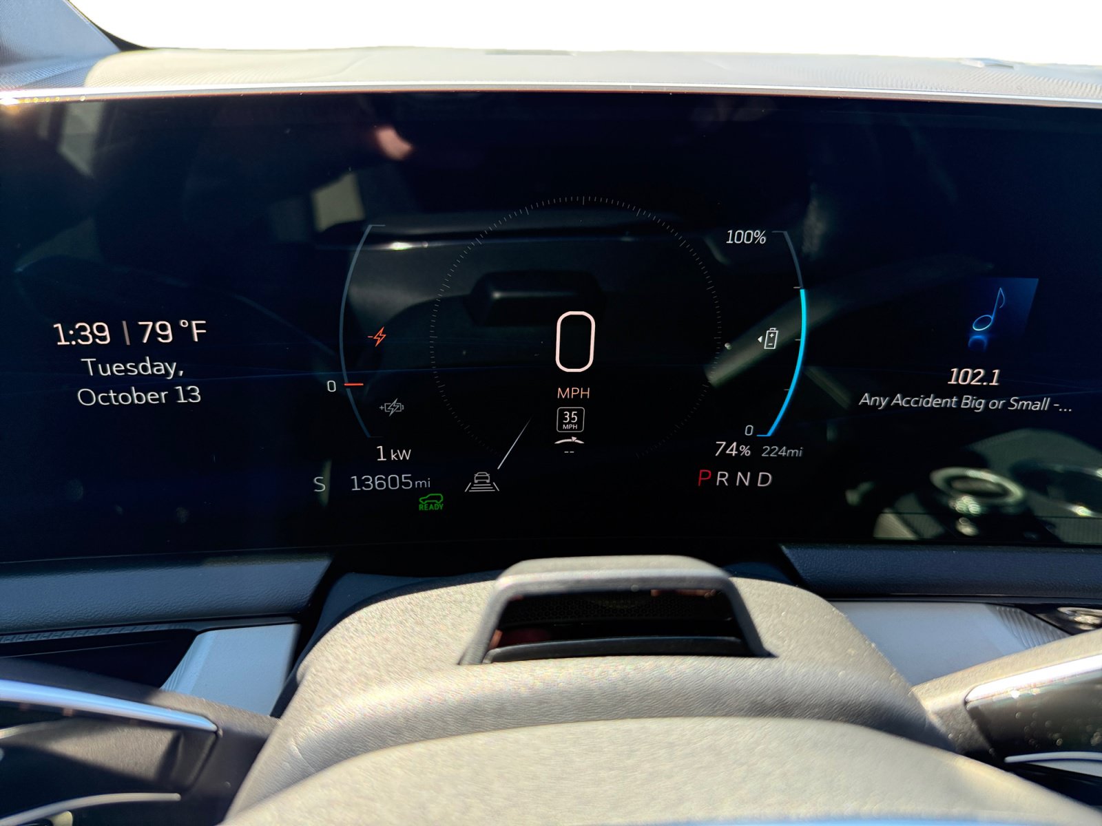 Used 2025 Cadillac Optiq Sport 1 AWD/4WD image 11