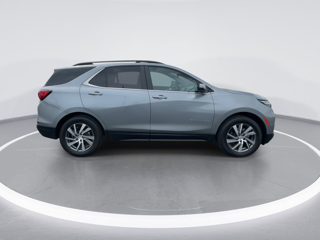 Used 2024 Chevrolet Equinox LT AWD/4WD image 9